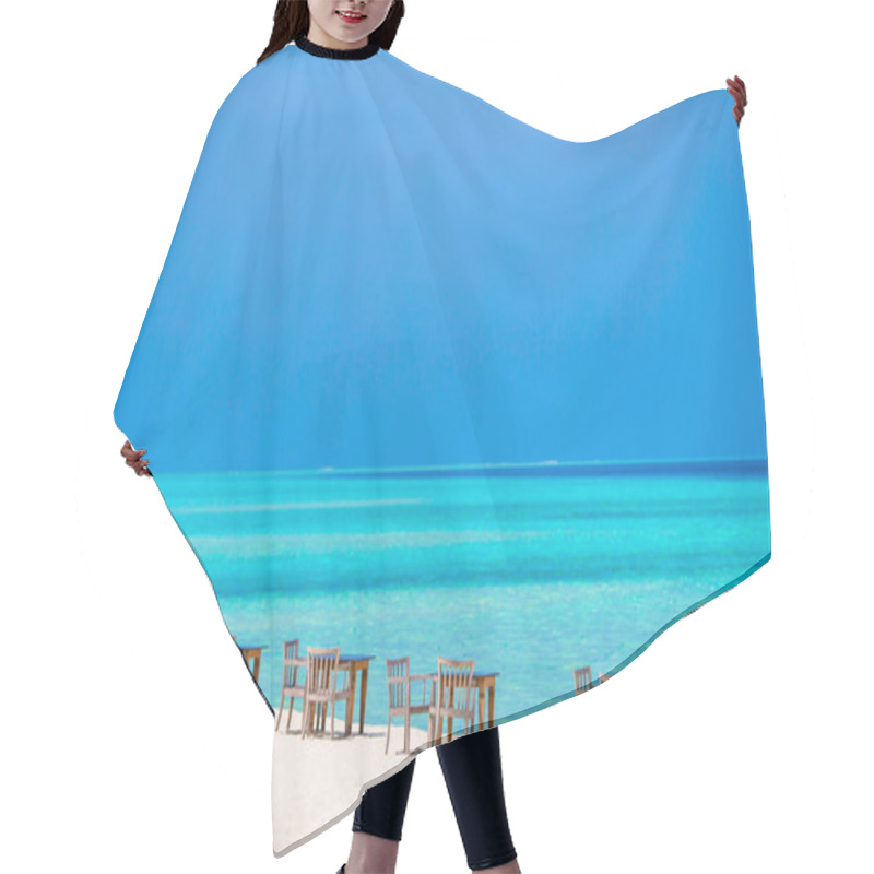 Personality  Summer Empty Outdoor Cafe On Tropical Seashore Hair Cutting Cape