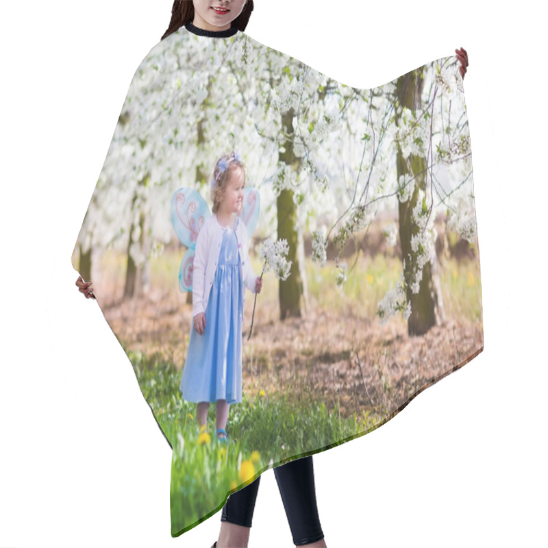 Personality  Little Girl In Apple Tree Garden Hair Cutting Cape