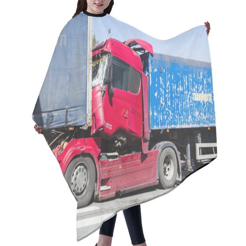 Personality  The Collision Of Two Trucks In Latvia, On The A8 Road, Occurred On August 23, 2018.The Truck Driver Iveco Saw People On The Pedestrian Crossing And Braked Sharply, Behind The Driver Who Was Driving Scania Did Not Observe The Distance And Ran Into Ive Hair Cutting Cape