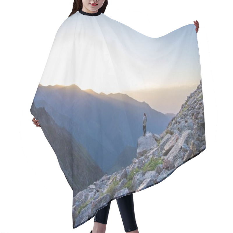 Personality  Sunrise Hair Cutting Cape