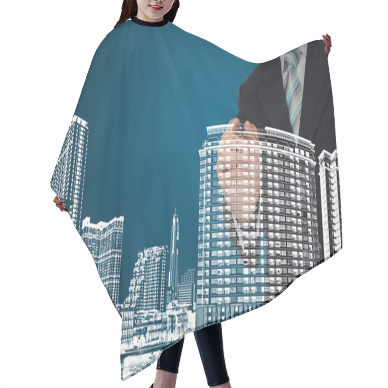 Personality  Business Man Draw Building And Cityscape  Hair Cutting Cape