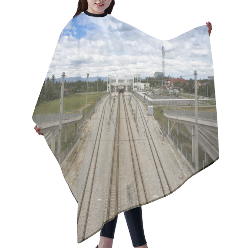 Personality  Railway Double Track Hair Cutting Cape