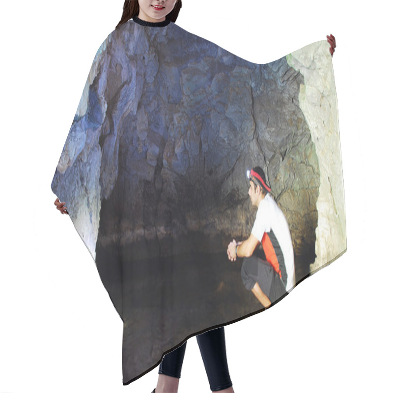 Personality  Cave Exploring Hair Cutting Cape