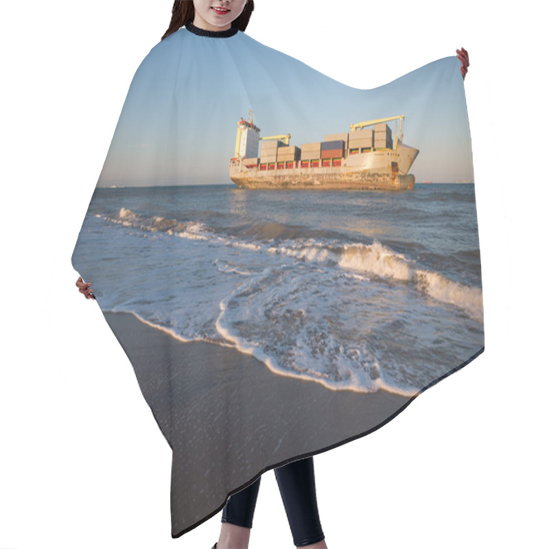 Personality  Cargo Ship Hair Cutting Cape