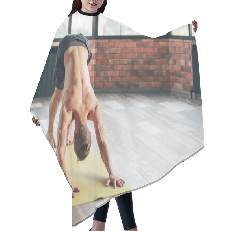 Personality  Healthy Back Spine Yoga Sport Man Downward Dog Hair Cutting Cape