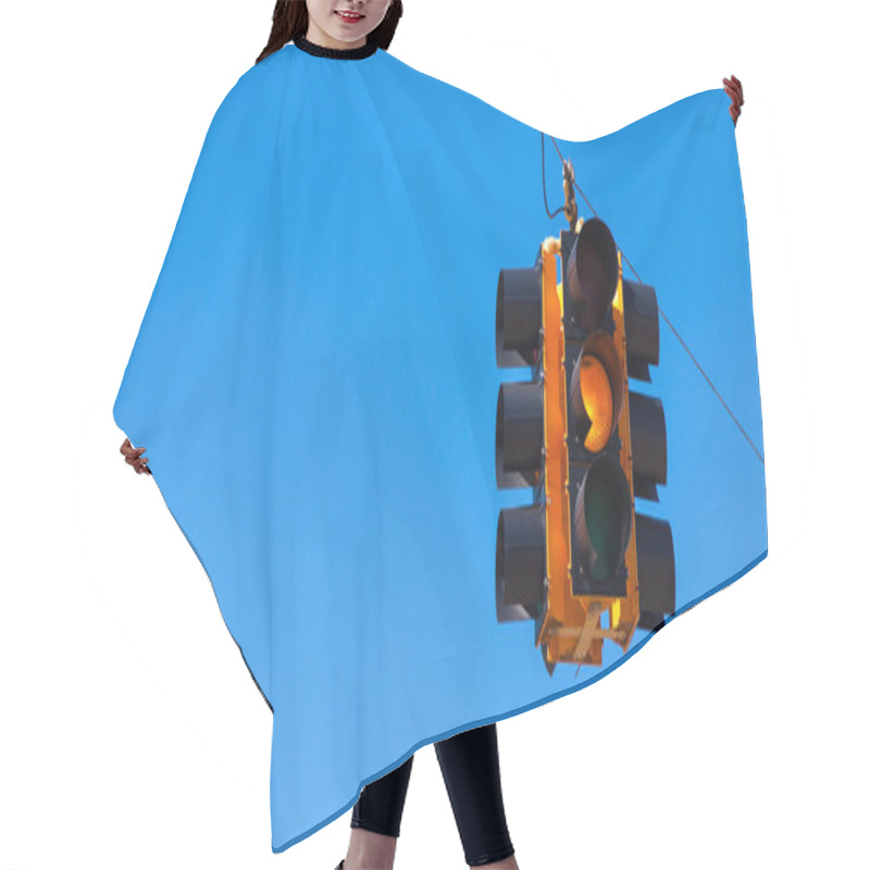 Personality  A Yellow Traffic Light With A Sky Blue Background Hair Cutting Cape