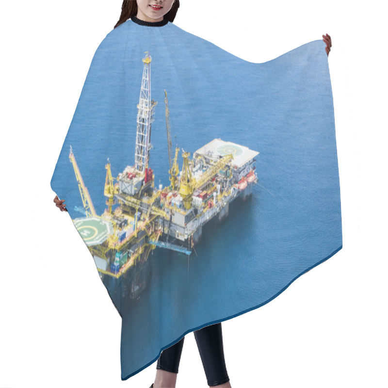 Personality  Oil Rig Hair Cutting Cape