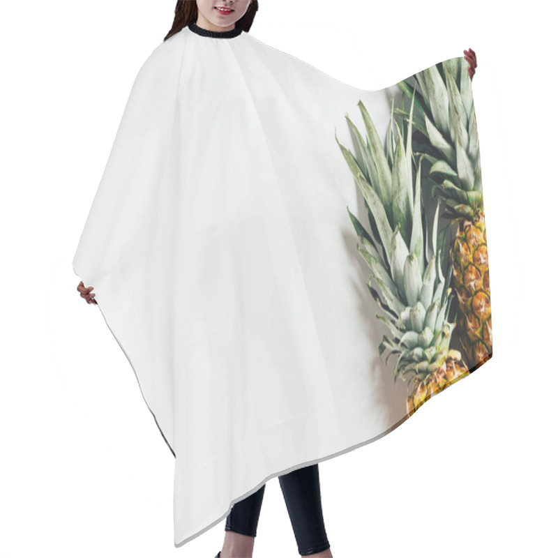 Personality  Top View Of Fresh Ripe Pineapples On White Background Hair Cutting Cape