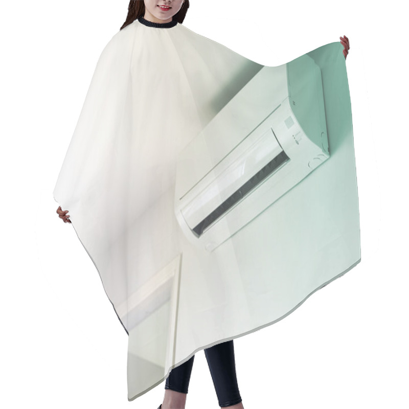 Personality  Air Conditioner On Wall Background Hair Cutting Cape