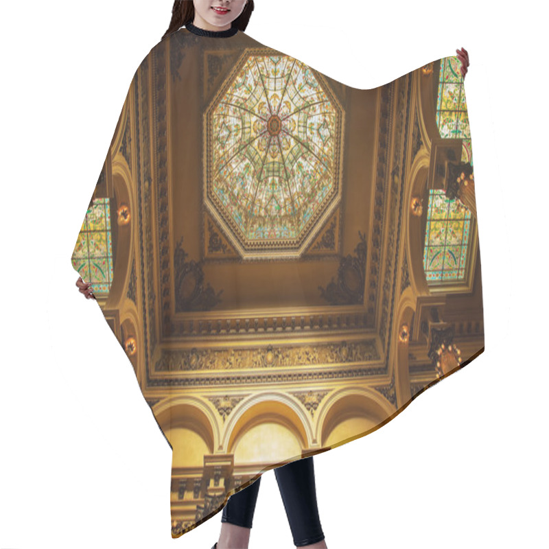 Personality  Colon Theater Interior Decoration Hair Cutting Cape