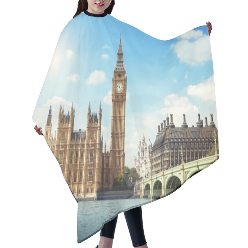 Personality  Big Ben In Sunny Day, London Hair Cutting Cape