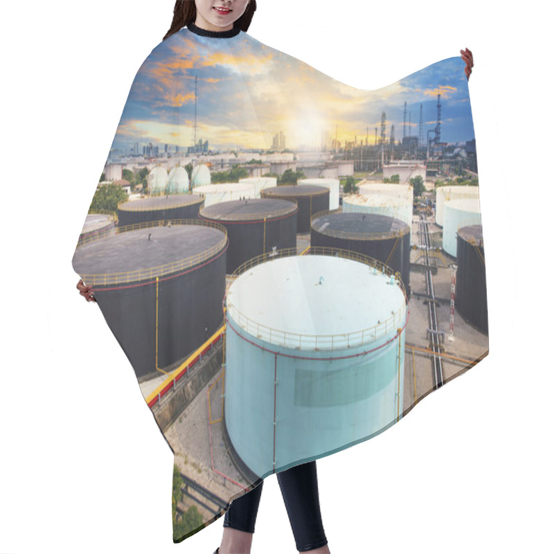 Personality  Oil Storage Tank In Petrochemical Refinery Industry Plant In Pet Hair Cutting Cape