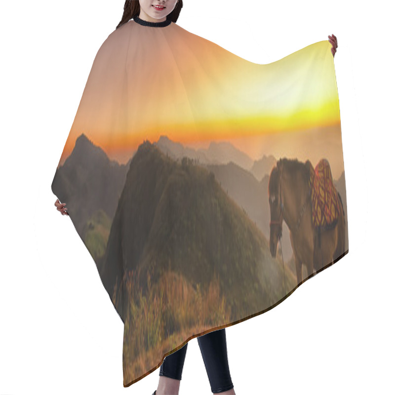 Personality  Pha Tung Hair Cutting Cape