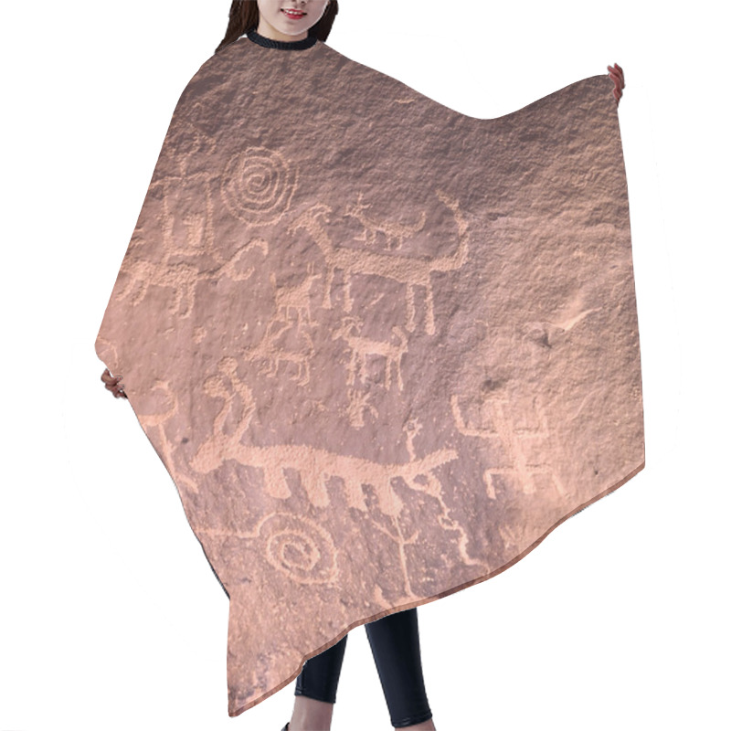 Personality  Detail Of Petroglyphs, Chaco Canyon At Pueblo Bonito, Anasazi Indian Ruins, Chaco Culture National Historical Park, New Mexico, USA. This Is An UNESCO World Heritage Site Hair Cutting Cape