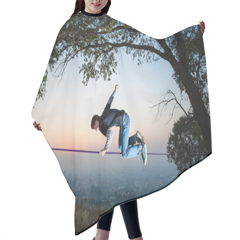 Personality  Slackline Hair Cutting Cape