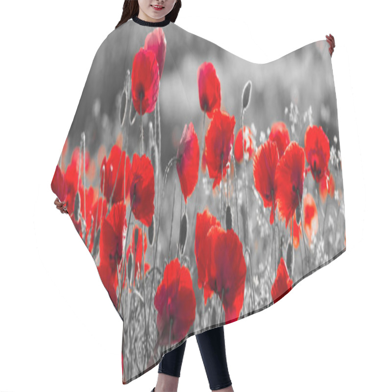 Personality   Red Poppies, Black And White Hair Cutting Cape