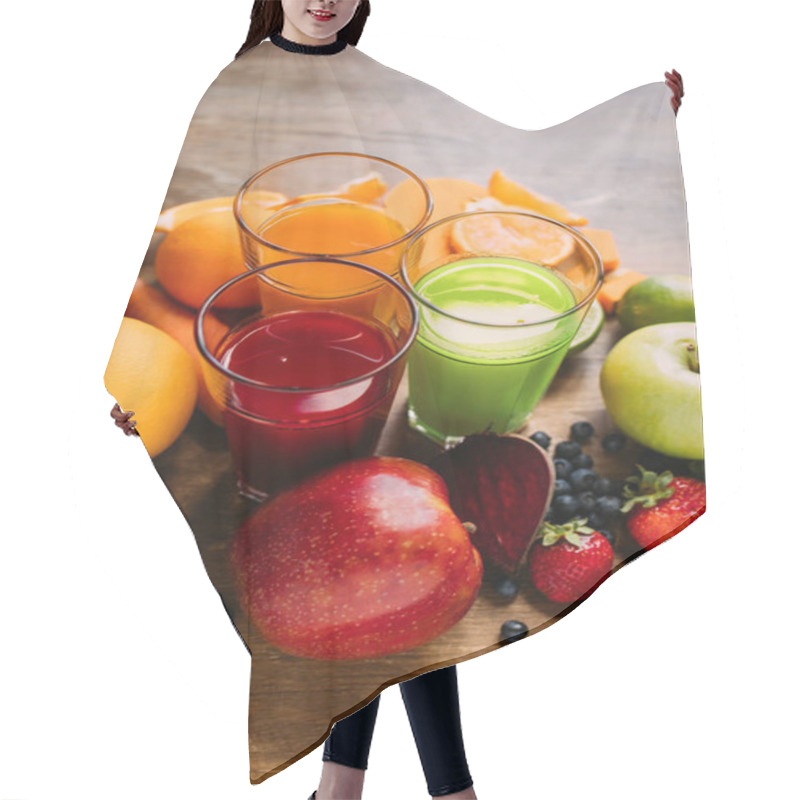 Personality  Various Smoothies In Glasses Hair Cutting Cape