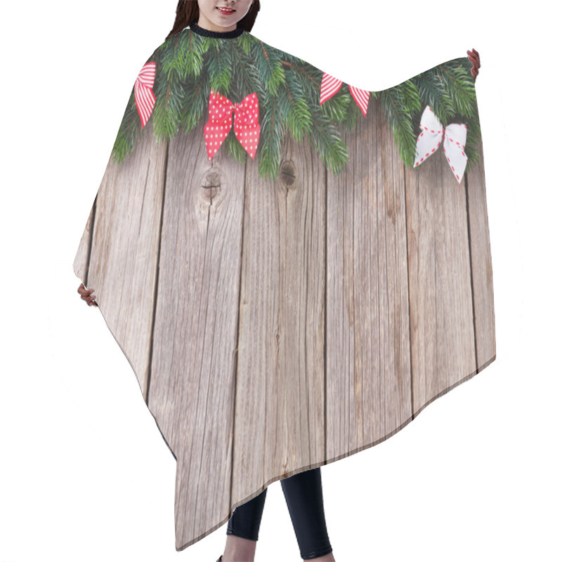 Personality  Christmas Tree And Red Bows Hair Cutting Cape