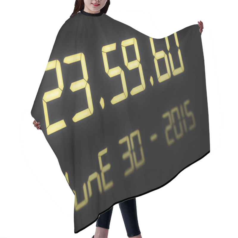 Personality  Digital Clock With 60 Seconds At Midnight Hair Cutting Cape