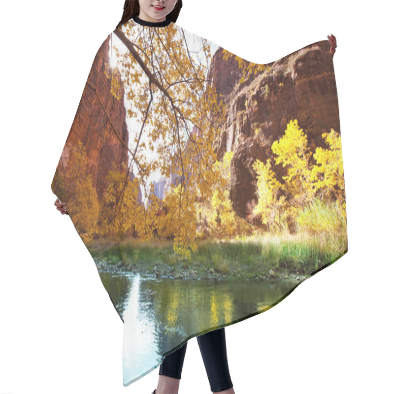 Personality  Autumn River Hair Cutting Cape