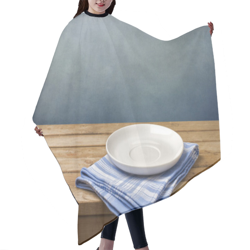 Personality  Empty Plate On Tablecloth On Wooden Table Hair Cutting Cape