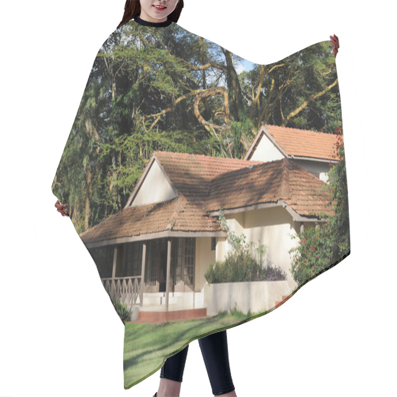 Personality  Tourist Resort In A Woods Hair Cutting Cape