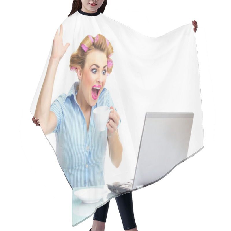 Personality  Funny Woman Hair Cutting Cape