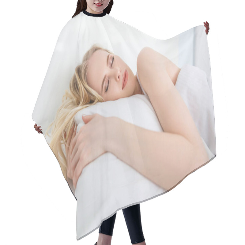 Personality  Beautiful Young Blonde Woman Sleeping On White Pillow In Bed Hair Cutting Cape