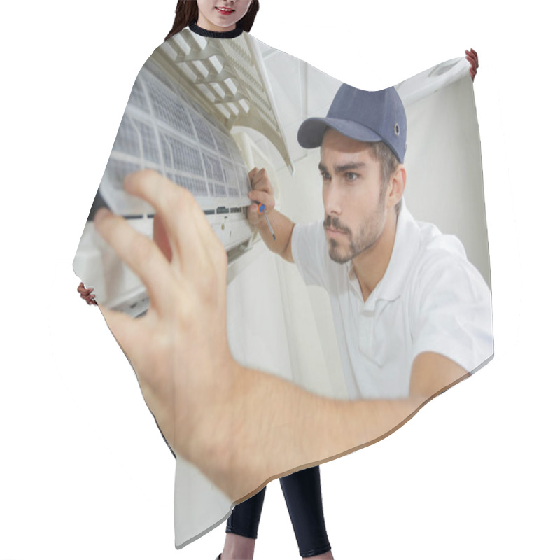 Personality  Portrait Of Mid-adult Male Technician Repairing Air Conditioner Hair Cutting Cape