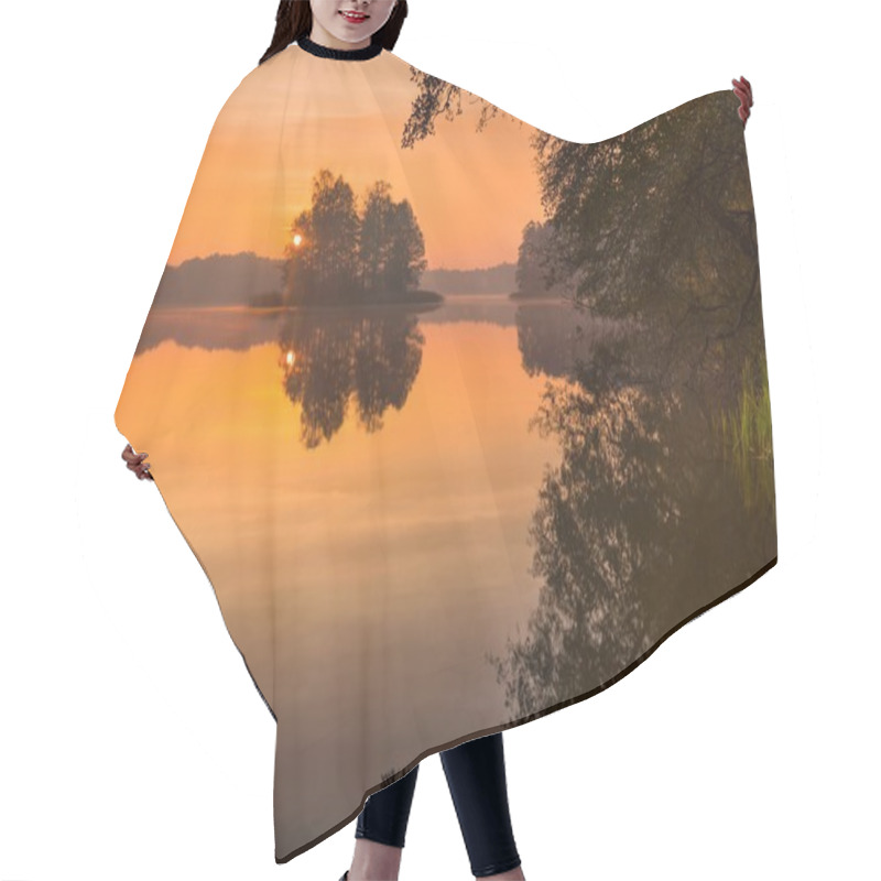 Personality  Lake Sunrise Hair Cutting Cape