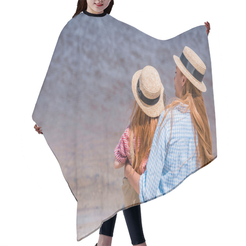 Personality  Mother And Daughter Looking At Sea Hair Cutting Cape