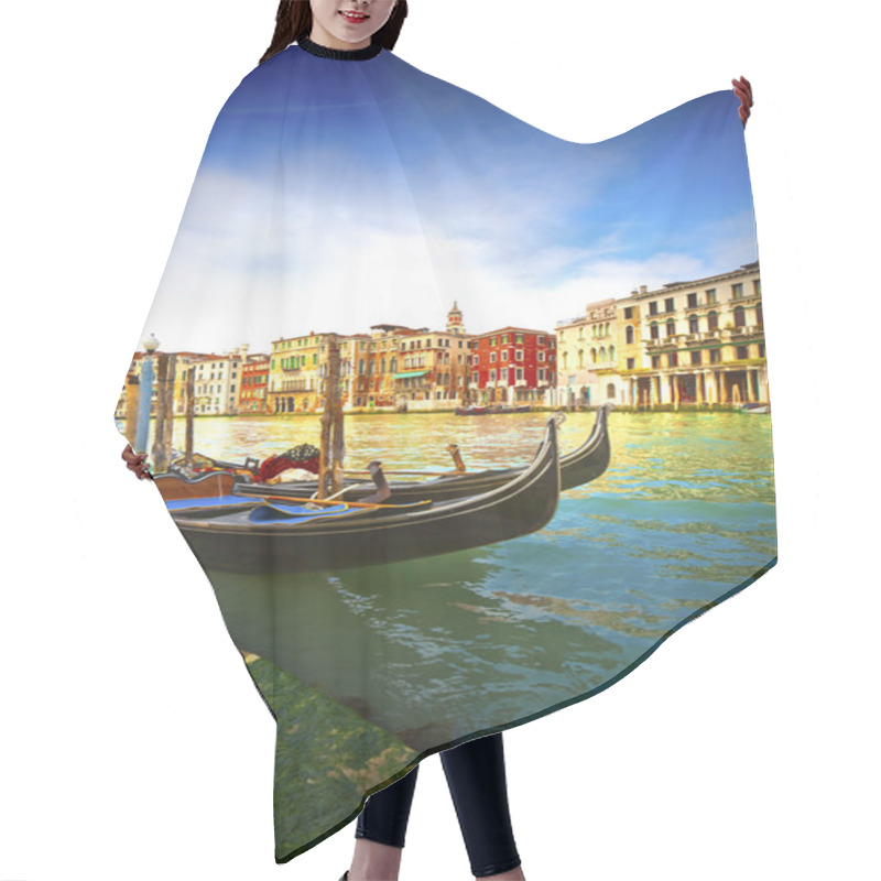 Personality  Grand Canal. Hair Cutting Cape