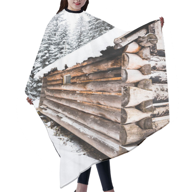 Personality  Close Up View Of Old Wooden House Near Pine Trees Forest Covered With Snow Hair Cutting Cape