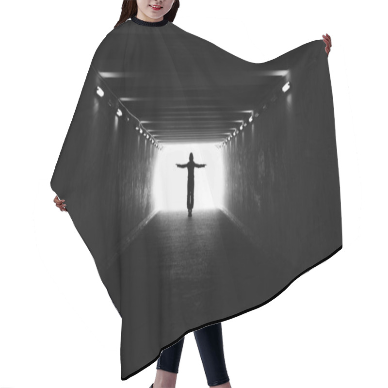 Personality  Light Ta The End Of Tunnel Hair Cutting Cape