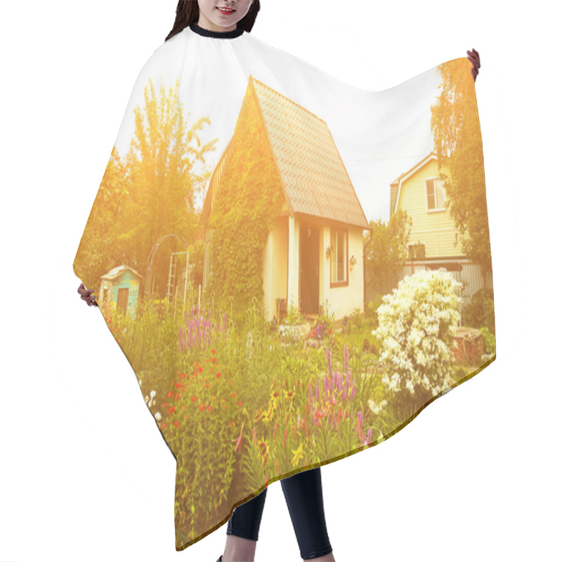 Personality  Rustic Country House In The Lush Garden Hair Cutting Cape