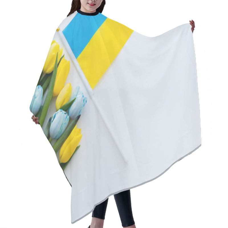 Personality  Top View Of Ukrainian Flag Near Tulips On White Background  Hair Cutting Cape