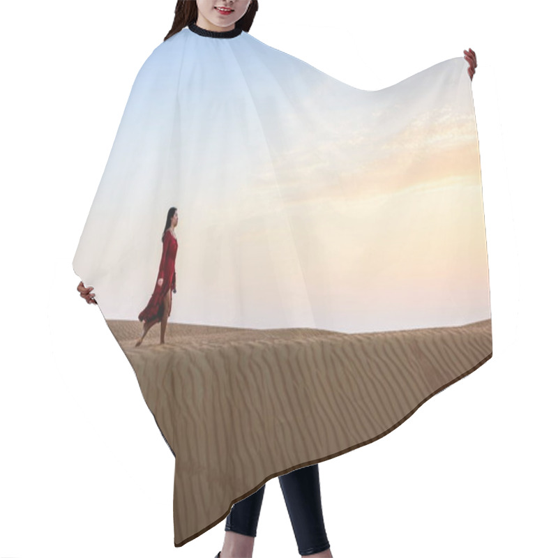 Personality  Woman Walking In The Desert And Enjoying The Sunset Hair Cutting Cape