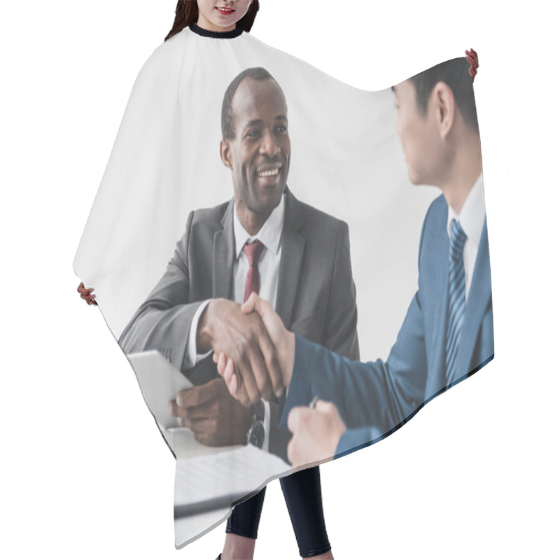 Personality  Multiethnic Businessmen Shaking Hands Hair Cutting Cape