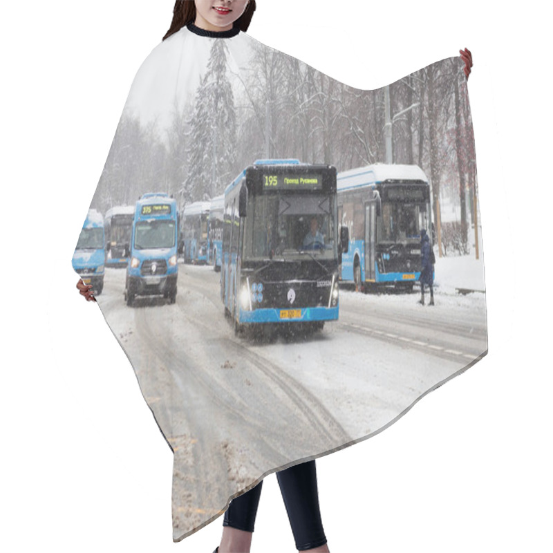 Personality  Russia, Moscow, December 14, 2021: Bus Terminus, VDNH - South Entrance. Winter Day. Hair Cutting Cape