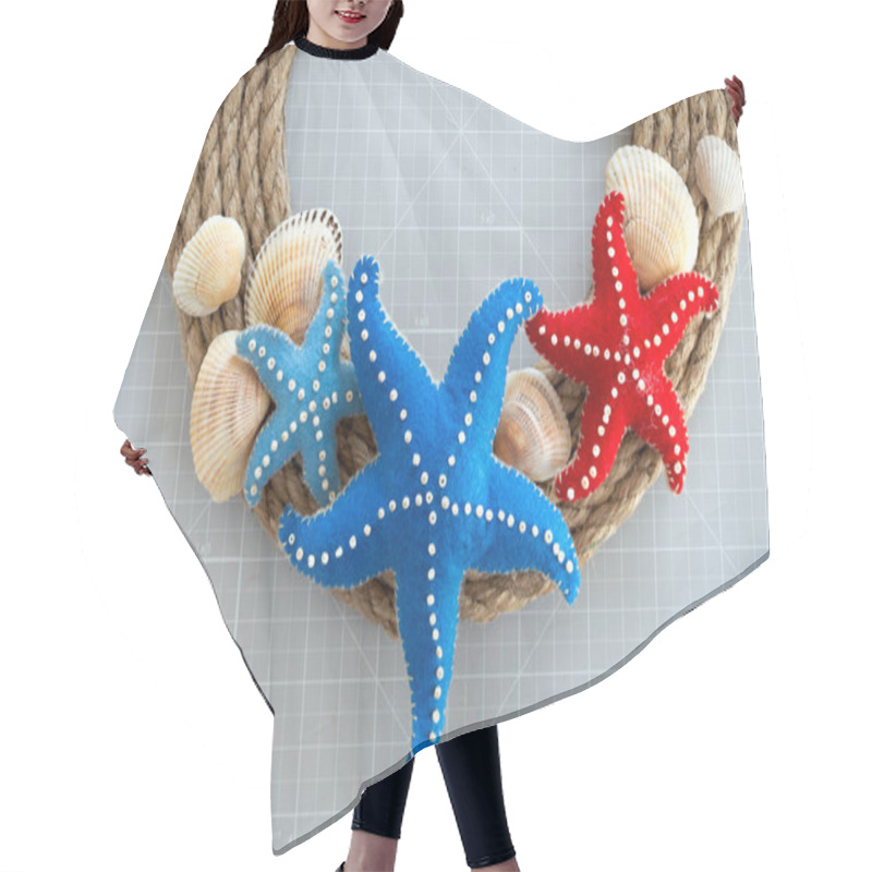 Personality  DIY Instruction. Step By Step Tutorial. Making Summer Decor - Wreath Of Rope With Sea Stars Made Of Felt. Craft Tools And Supplies. Step 7 - Final. Hair Cutting Cape