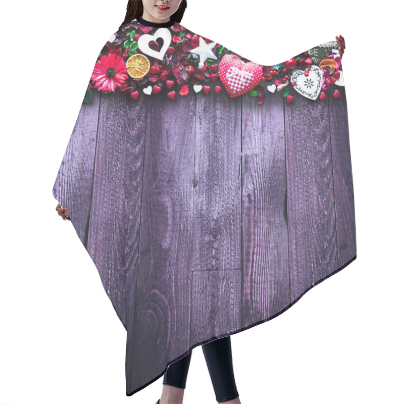 Personality  Valentine's Day Background Hair Cutting Cape