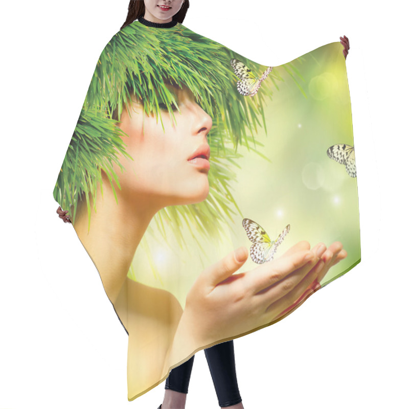 Personality  Spring Woman. Summer Girl With Grass Hair And Green Makeup Hair Cutting Cape