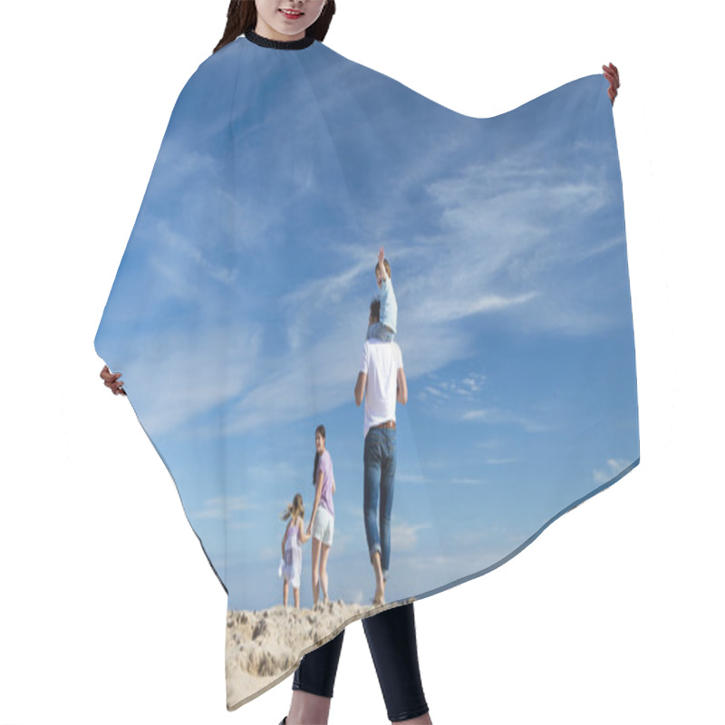 Personality  Family On The Beach Hair Cutting Cape