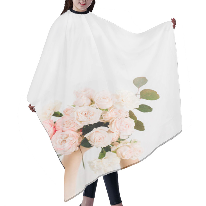 Personality  Beautiful Flowers Bouquet In Girl's Hands Hair Cutting Cape