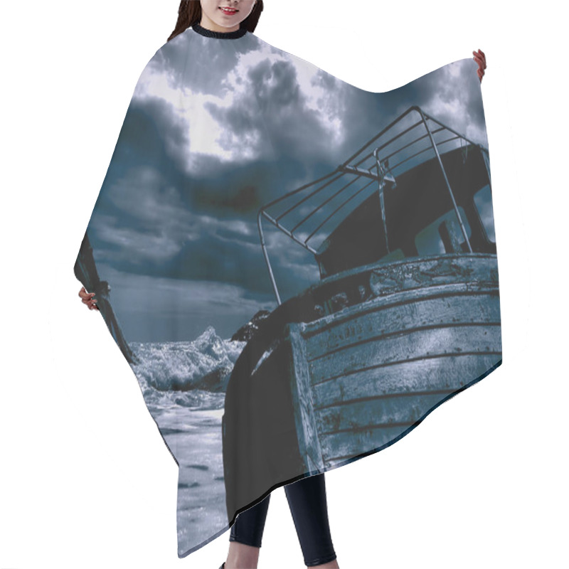 Personality  Picturesque View Of Outdoor Scene Hair Cutting Cape