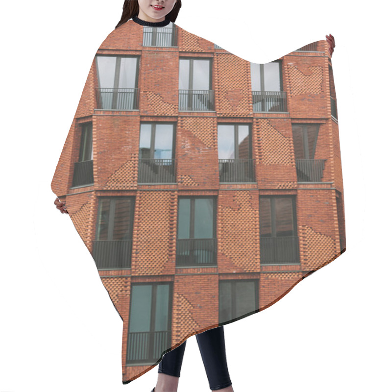 Personality  Windows On Orange Building Hair Cutting Cape