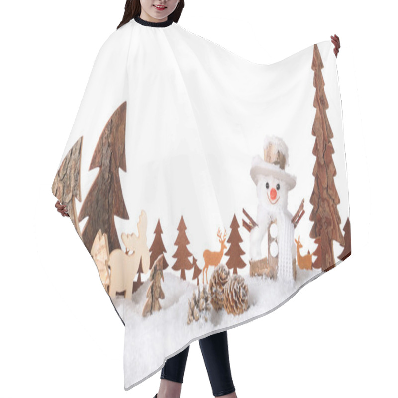 Personality  Wooden Decoration As A Cute Winter Scene Hair Cutting Cape