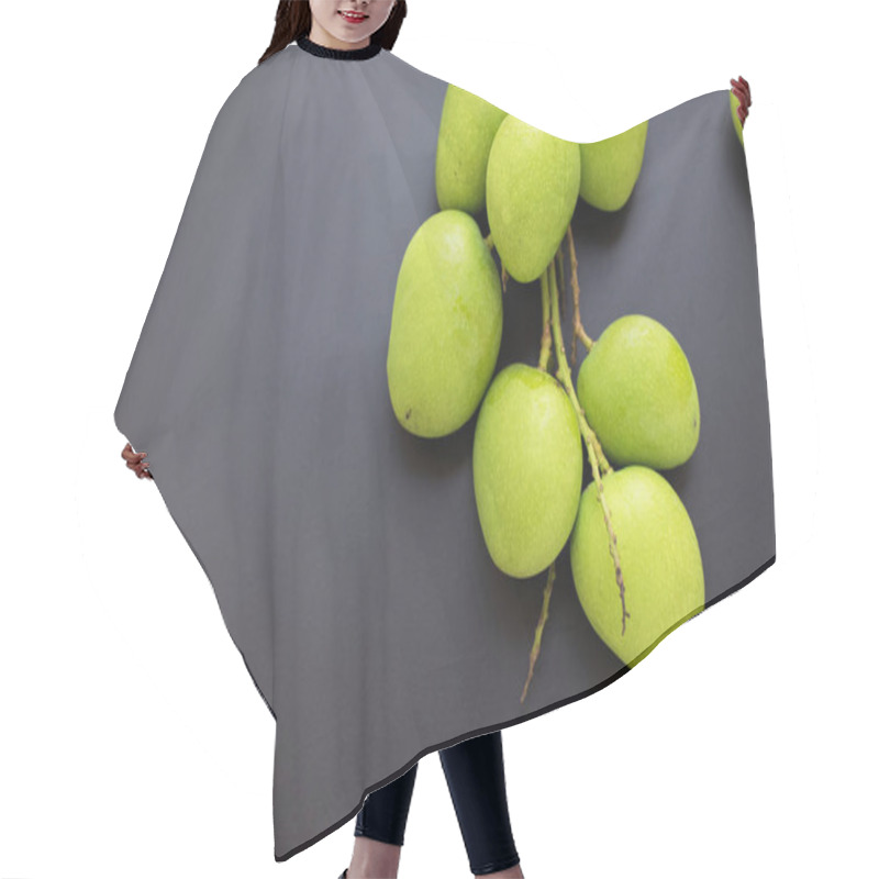 Personality  Whole Small Wild Green Mangoes On Dark Background Hair Cutting Cape