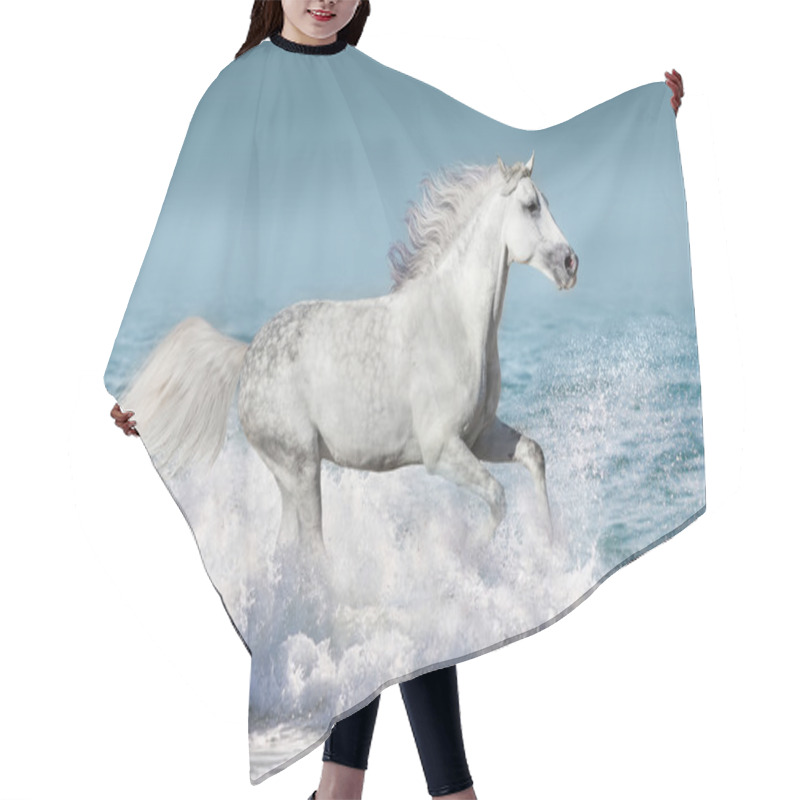 Personality  Horse Run In Ocean Hair Cutting Cape