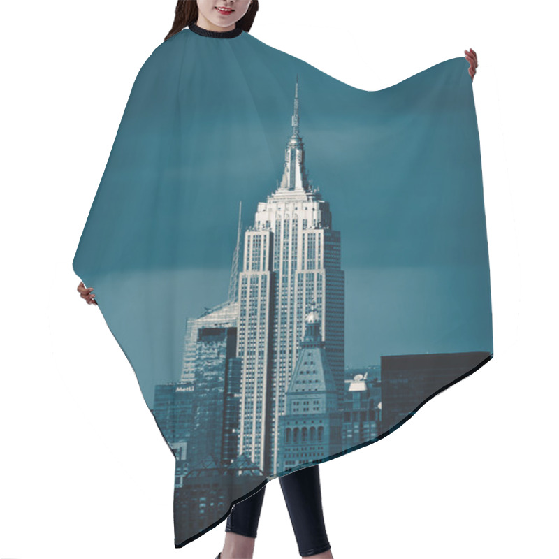 Personality  Empire State Building Hair Cutting Cape